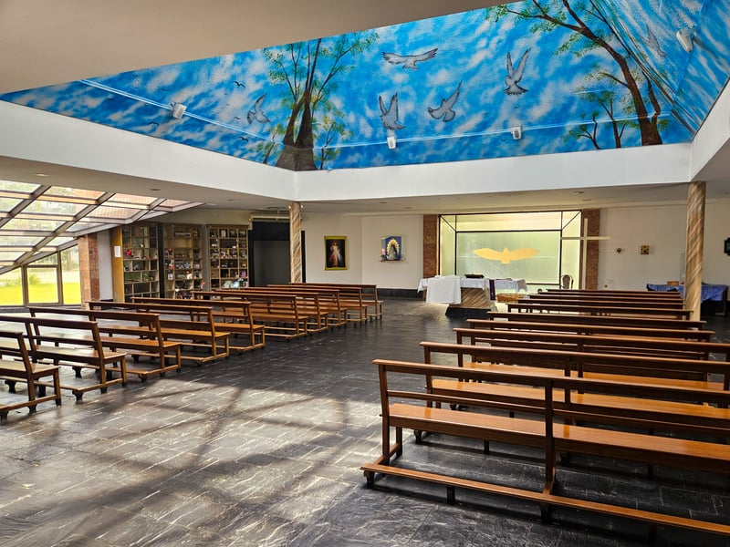 Espacio para ceremonias religiosas en capilla Las Praderas